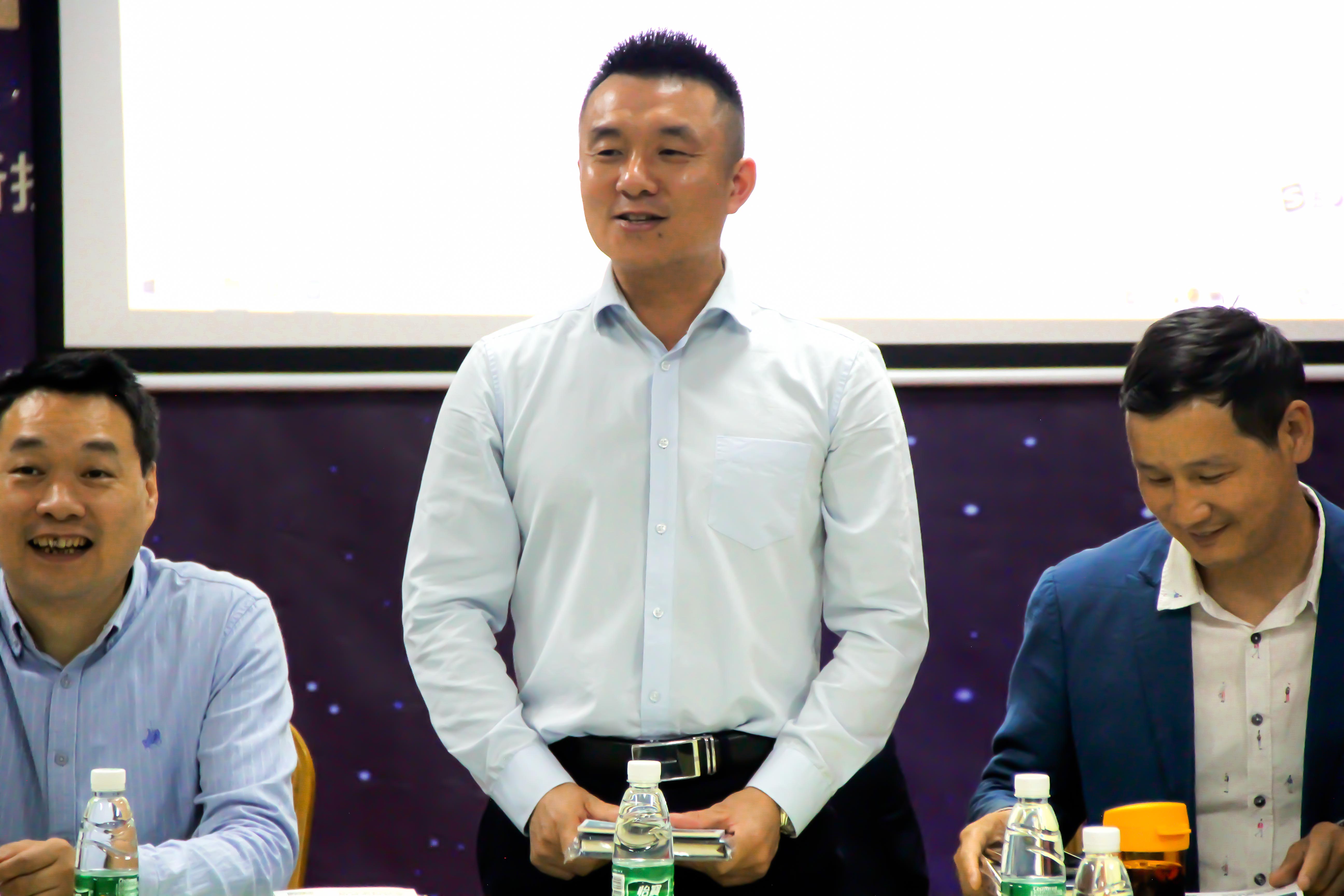 祝賀！東莞牛商匯第七屆首場常委會順利召開