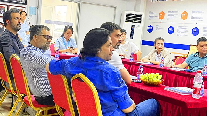 伊朗客戶代表團(tuán)一行人來訪東晟密封件5 伊朗客戶代表團(tuán)一行人來訪東晟密封件5